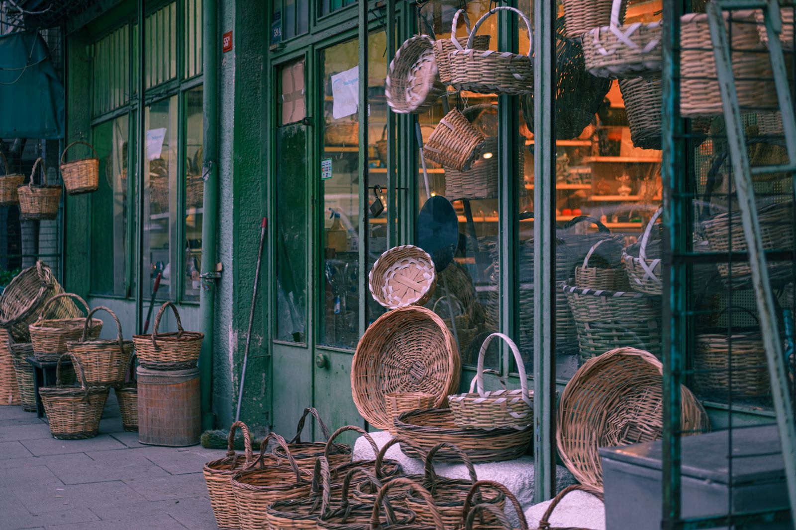 Shopfront wiped before opening, Maryville